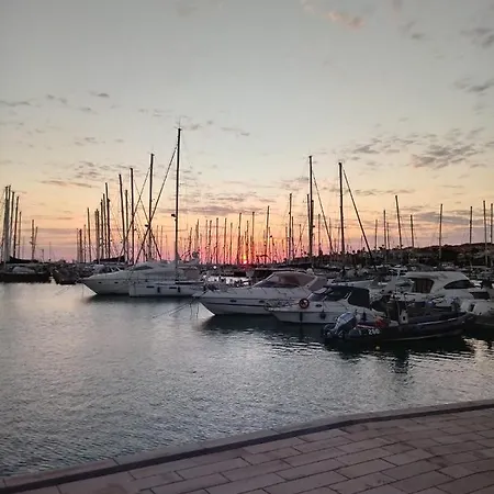Semesterbostad Salgari Uno Marina di Ragusa