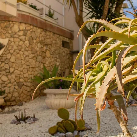 Salgari Uno * Marina di Ragusa